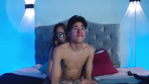 mrandmrvlxencs online show from April 18, 7:07 pm