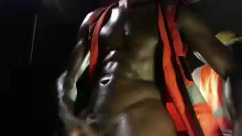 MrBigDiQ1 online show from February 22, 10:31 pm