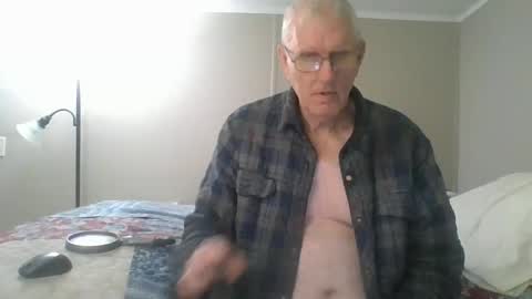 mrbill55 online show from November 1, 7:35 pm