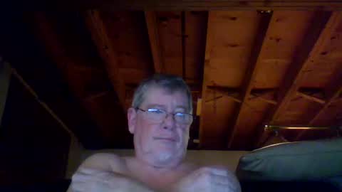 Snapshot of mrblade666 chatting on October 6, 1:29 pm mrblade666 online show from October 6, 1:29 pm