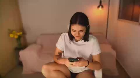 Laura online show from September 24, 4:08 am