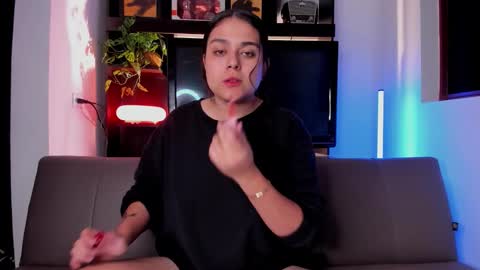 Laura online show from September 15, 4:03 am