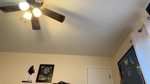 mrcoolguy68 online show from September 26, 4:48 pm