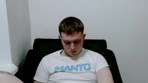 Max online show from February 3, 8:46 pm