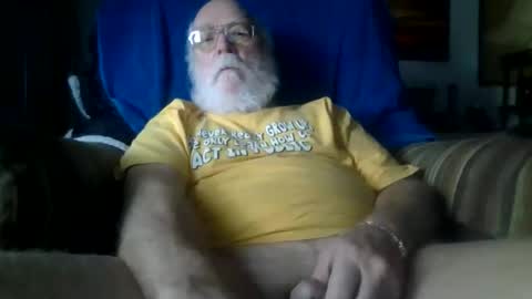 mrhollar online show from April 5, 10:07 pm