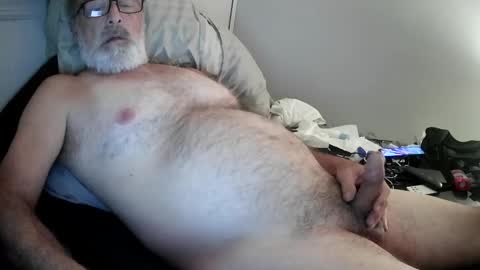 Snapshot of mrjames59 chatting on September 13, 6:16 am mrjames59 online show from September 13, 6:16 am