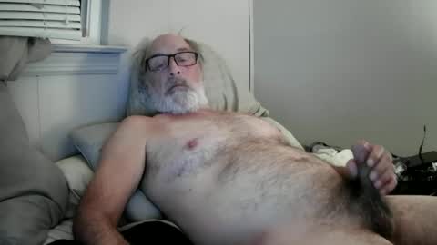 Snapshot of mrjames59 chatting on November 1, 10:25 am mrjames59 online show from November 1, 10:25 am
