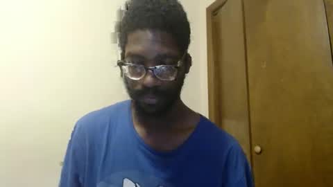 Snapshot of mrlonely1995 chatting on December 30, 2:20 am  or Terrance Sometimes Lil Tease online show from December 30, 2:20 am
