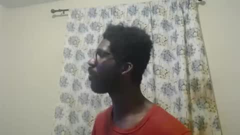 Snapshot of mrlonely1995 chatting on October 18, 3:54 am  or Terrance Sometimes Lil Tease online show from October 18, 3:54 am