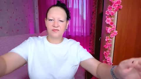 mrs   milf online show from September 27, 1:25 am