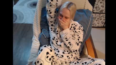 Sasha online show from November 17, 5:37 pm