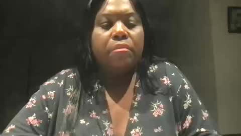 Snapshot of msjonemillion chatting on October 14, 12:24 am Chocolate  Candy   Stick online show from October 14, 12:24 am