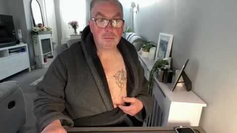 mtb1697 online show from March 25, 10:44 am