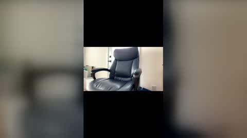 mtllove69 online show from March 9, 3:05 pm