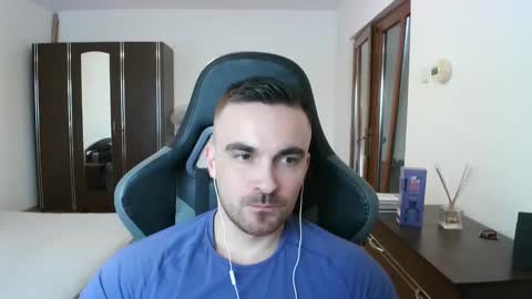 Victor online show from April 2, 1:51 pm