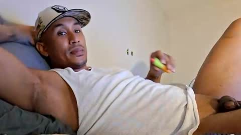 Snapshot of muddafuka910 chatting on October 29, 12:18 pm muddafuka910 online show from October 29, 12:18 pm