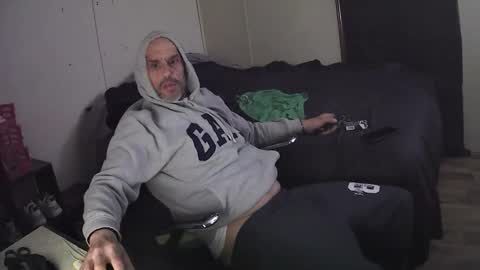 Muffdiver online show from March 14, 6:28 am