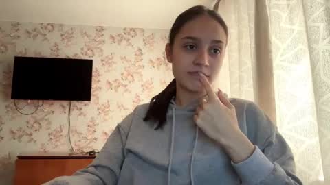 Tia online show from March 13, 6:27 am