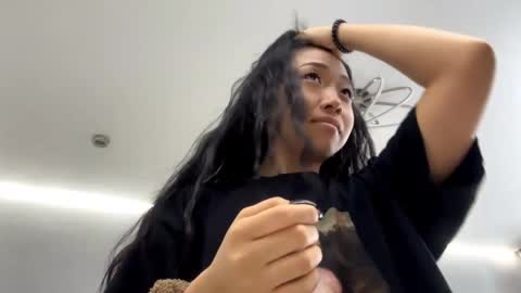 Mia online show from March 30, 10:21 pm