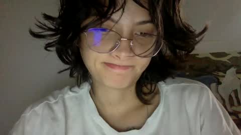 Snapshot of munchi_ chatting on February 11, 1:09 pm   online show from February 11, 1:09 pm