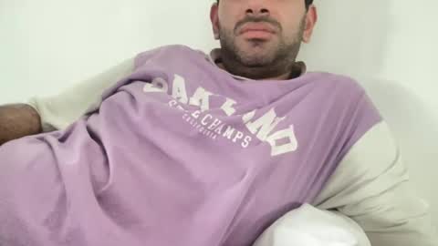 munnabobby2008 online show from January 31, 6:57 am