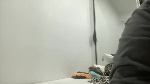 munnabobby2008 online show from February 10, 1:11 pm