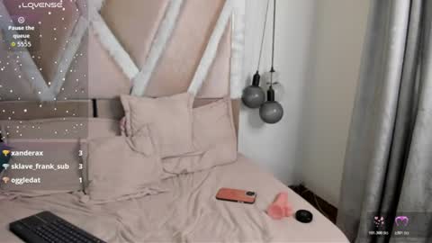 muriell_69 online show from June 13, 6:51 pm