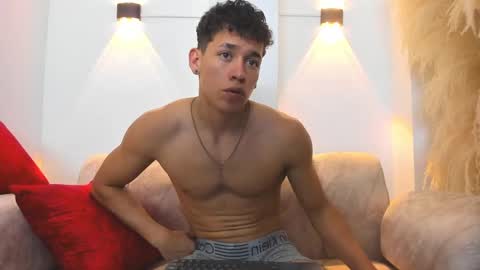 myke online show from December 19, 9:27 pm