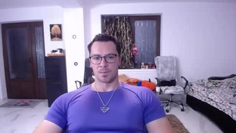 AJ online show from November 11, 6:10 pm