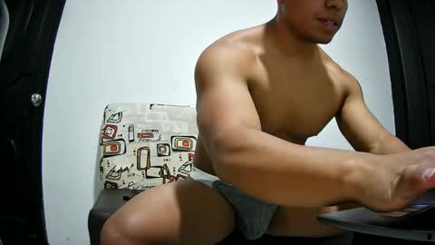 musclealejito online show from October 22, 2:15 am