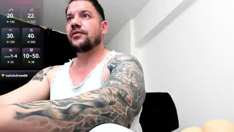 MuscleMonster31 online show from January 15, 10:29 pm