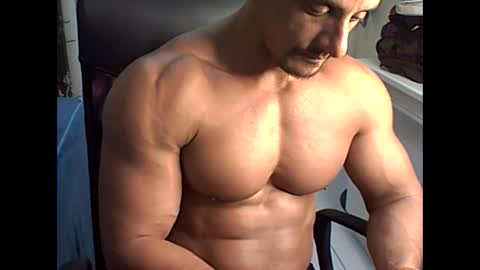 muscleoss online show from January 17, 4:06 am