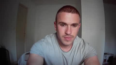 muscleshow00 online show from February 25, 4:25 pm