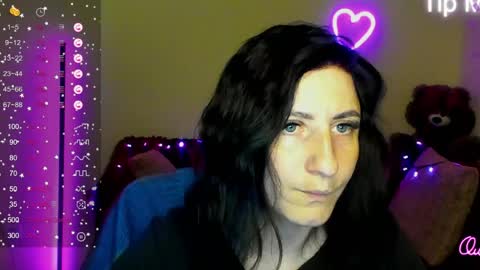Jenya online show from May 29, 11:30 am