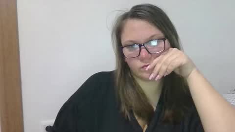 musechic_wild online show from February 9, 10:56 pm