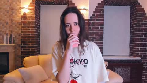 Maria online show from March 7, 7:49 pm