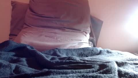 Snapshot of mushead21 chatting on March 2, 1:37 am mushead21 online show from March 2, 1:37 am