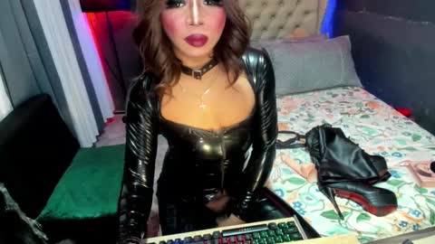 musroldbox online show from March 9, 7:37 pm