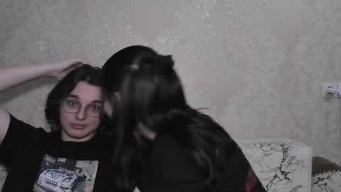 cute couple online show from May 14, 6:28 pm