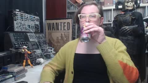 Muziknerd online show from February 7, 8:11 am