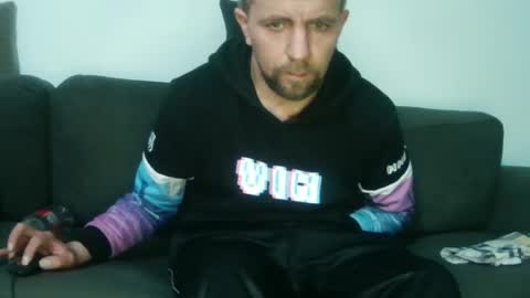 Snapshot of mvperial2301 chatting on February 21, 2:06 am Martin online show from February 21, 2:06 am