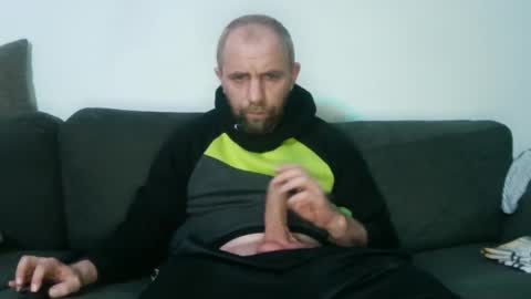 Snapshot of mvperial2301 chatting on December 30, 7:11 pm Martin online show from December 30, 7:11 pm