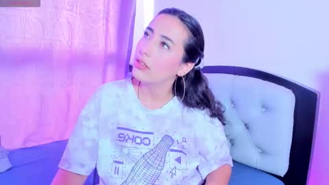 my_aleja_ online show from March 24, 2:56 pm