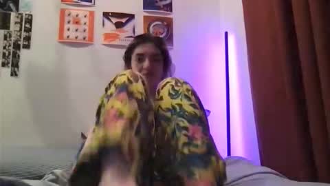 Lily online show from February 17, 4:44 am