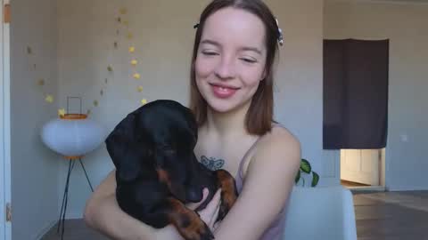  MIA  I will be here Monday Wednesday Thursday Saturday online show from December 5, 10:03 am