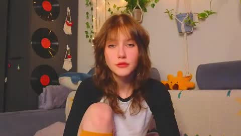 Snapshot of my_parisss chatting on January 3, 5:53 pm PARIS online show from January 3, 5:53 pm