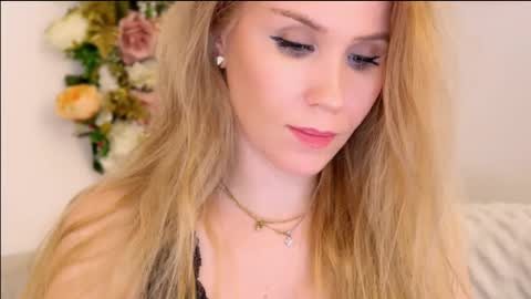 Mya-be Yours P online show from February 28, 1:58 am