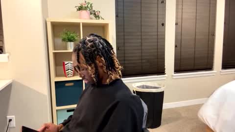 mycreamydreams online show from February 13, 3:39 am