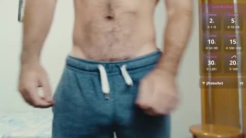 Snapshot of myhairymacho chatting on October 24, 8:04 am Juan OF myhairymacho online show from October 24, 8:04 am