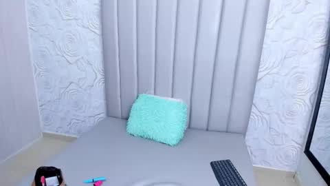 LINDA  AND EMILIO online show from January 10, 5:46 am